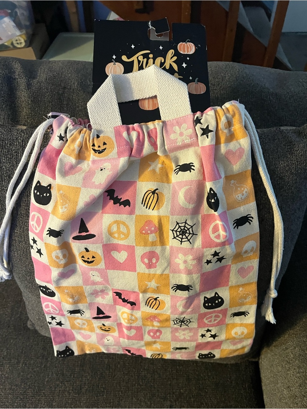 Kids Halloween Drawstring Trick-or-Treat Bag in Pink and Yellow